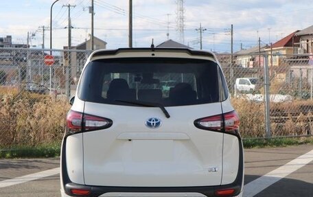 Toyota Sienta II, 2022 год, 1 478 000 рублей, 7 фотография