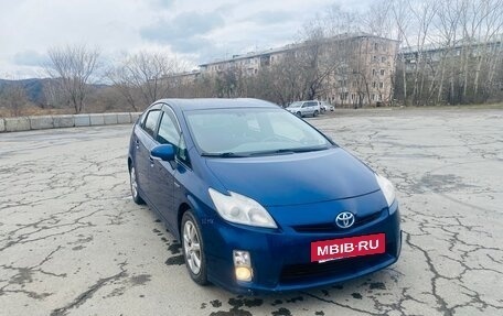 Toyota Prius, 2010 год, 1 090 000 рублей, 3 фотография