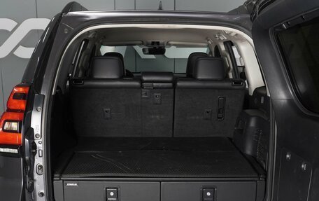 Toyota Land Cruiser Prado 150 рестайлинг 2, 2019 год, 6 195 000 рублей, 22 фотография