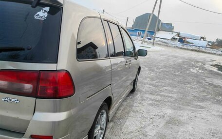 Nissan Liberty, 2002 год, 520 000 рублей, 3 фотография