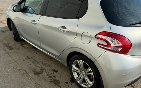 Peugeot 208 II, 2013 год, 805 000 рублей, 5 фотография