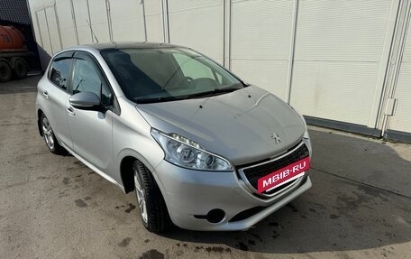 Peugeot 208 II, 2013 год, 805 000 рублей, 3 фотография