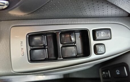 Toyota Land Cruiser Prado 120 рестайлинг, 2006 год, 2 045 000 рублей, 14 фотография