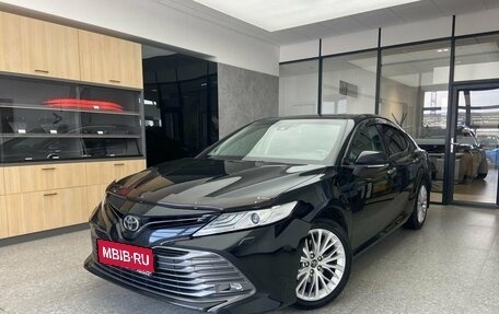 Toyota Camry, 2018 год, 2 835 000 рублей, 1 фотография