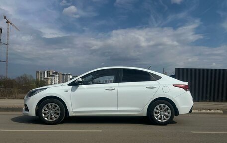 Hyundai Solaris II рестайлинг, 2017 год, 1 320 000 рублей, 2 фотография