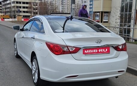 Hyundai Sonata VI, 2011 год, 1 200 000 рублей, 20 фотография