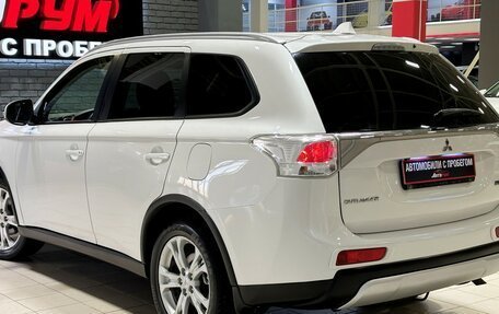 Mitsubishi Outlander III рестайлинг 3, 2014 год, 1 757 000 рублей, 7 фотография
