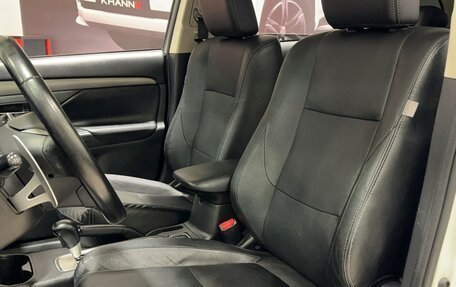 Mitsubishi Outlander III рестайлинг 3, 2014 год, 1 757 000 рублей, 11 фотография