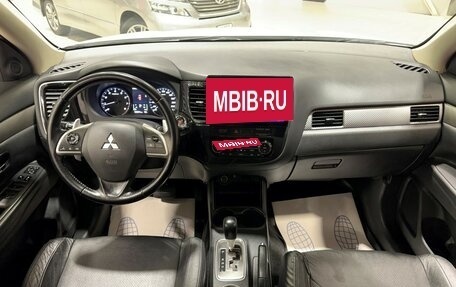 Mitsubishi Outlander III рестайлинг 3, 2014 год, 1 757 000 рублей, 29 фотография