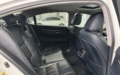 Lexus ES VII, 2015 год, 2 497 000 рублей, 25 фотография