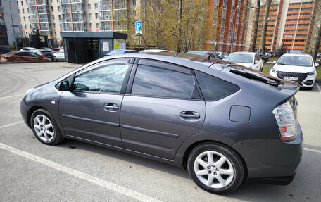 Toyota Prius, 2008 год, 900 000 рублей, 5 фотография