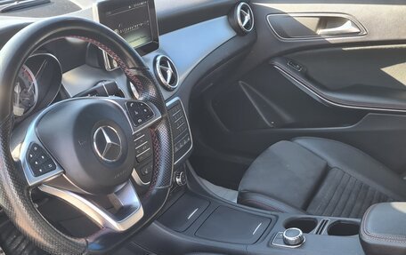 Mercedes-Benz GLA, 2016 год, 1 750 000 рублей, 13 фотография