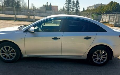 Chevrolet Cruze II, 2012 год, 950 000 рублей, 3 фотография