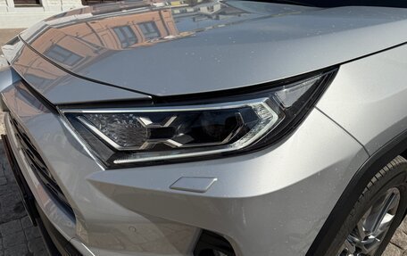 Toyota RAV4, 2021 год, 5 500 000 рублей, 7 фотография