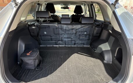 Toyota RAV4, 2021 год, 5 500 000 рублей, 9 фотография