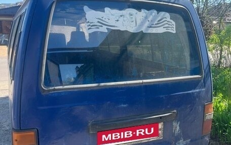 Nissan Urvan III, 1989 год, 250 000 рублей, 3 фотография