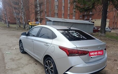 Hyundai Solaris II рестайлинг, 2021 год, 1 680 000 рублей, 6 фотография