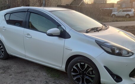 Toyota Aqua I, 2018 год, 1 380 000 рублей, 3 фотография