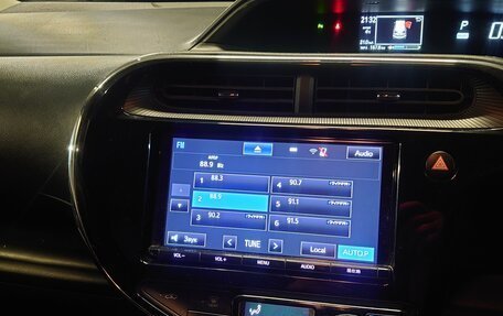 Toyota Aqua I, 2018 год, 1 380 000 рублей, 6 фотография