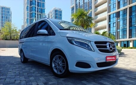 Mercedes-Benz V-Класс, 2016 год, 3 999 999 рублей, 1 фотография