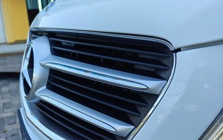 Mercedes-Benz V-Класс, 2016 год, 3 999 999 рублей, 12 фотография