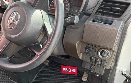 Toyota Roomy I, 2021 год, 1 160 000 рублей, 4 фотография