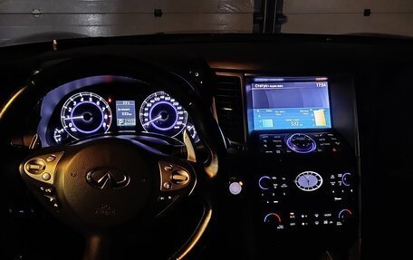 Infiniti FX II, 2012 год, 2 000 000 рублей, 8 фотография
