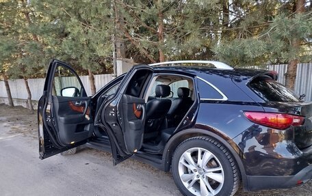 Infiniti FX II, 2012 год, 2 000 000 рублей, 29 фотография