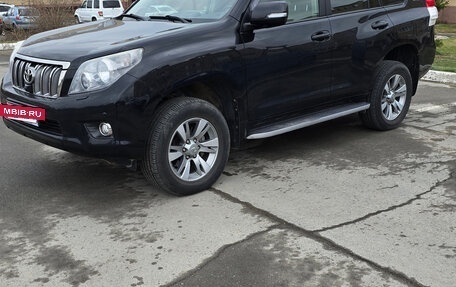 Toyota Land Cruiser Prado 150 рестайлинг 2, 2010 год, 3 153 000 рублей, 9 фотография