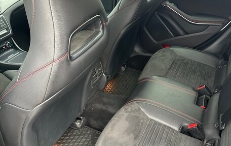 Mercedes-Benz CLA, 2017 год, 3 100 000 рублей, 13 фотография