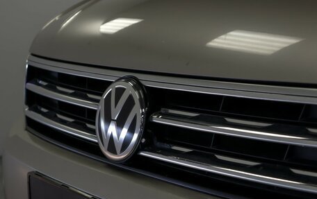 Volkswagen Tiguan II, 2019 год, 2 395 000 рублей, 23 фотография