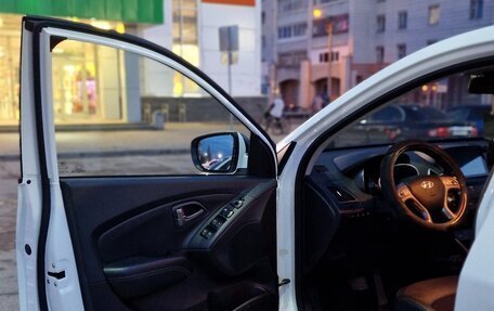Hyundai ix35 I рестайлинг, 2015 год, 1 750 000 рублей, 12 фотография