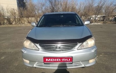 Toyota Camry V40, 2005 год, 670 000 рублей, 1 фотография