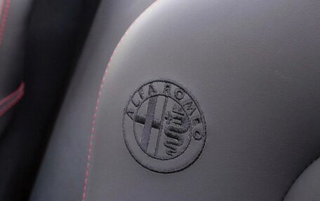 Alfa Romeo 8C Competizione, 2010 год, 30 500 000 рублей, 5 фотография
