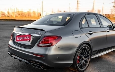 Mercedes-Benz E-Класс AMG, 2018 год, 8 750 000 рублей, 6 фотография