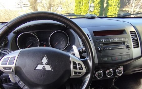 Mitsubishi Outlander III рестайлинг 3, 2010 год, 1 550 000 рублей, 1 фотография