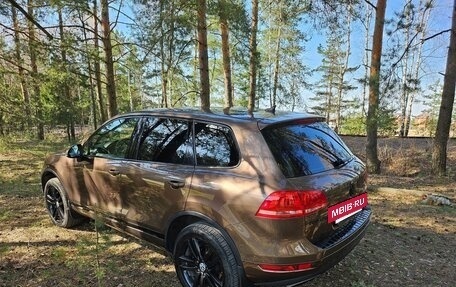 Volkswagen Touareg III, 2011 год, 2 300 000 рублей, 5 фотография