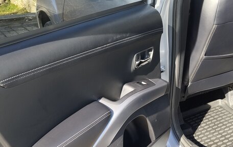 Mitsubishi Outlander III рестайлинг 3, 2010 год, 1 550 000 рублей, 14 фотография