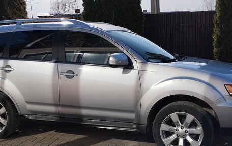 Mitsubishi Outlander III рестайлинг 3, 2010 год, 1 550 000 рублей, 21 фотография