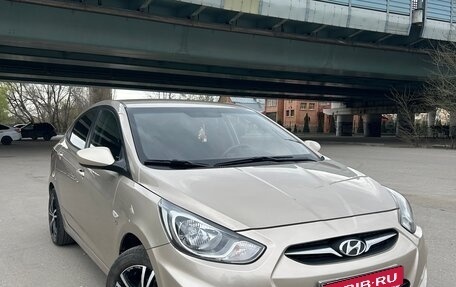 Hyundai Solaris II рестайлинг, 2011 год, 780 000 рублей, 1 фотография
