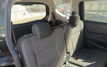 Toyota Sienta II, 2018 год, 1 290 000 рублей, 9 фотография