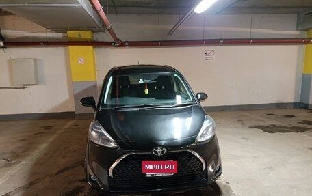 Toyota Sienta II, 2018 год, 1 290 000 рублей, 5 фотография