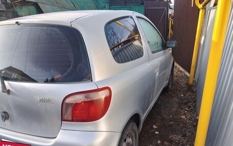 Toyota Yaris I рестайлинг, 2000 год, 250 000 рублей, 6 фотография