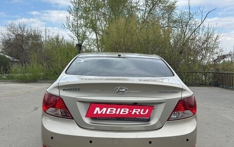 Hyundai Solaris II рестайлинг, 2011 год, 780 000 рублей, 3 фотография