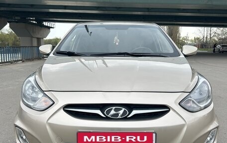 Hyundai Solaris II рестайлинг, 2011 год, 780 000 рублей, 6 фотография