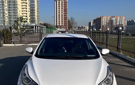 Hyundai Elantra V, 2014 год, 1 499 000 рублей, 2 фотография