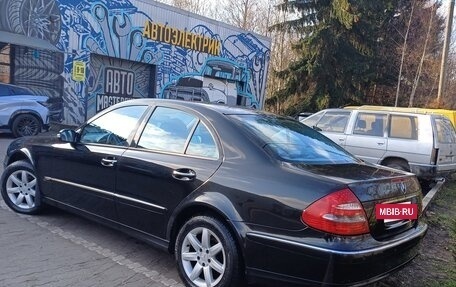 Mercedes-Benz E-Класс, 2006 год, 900 000 рублей, 3 фотография