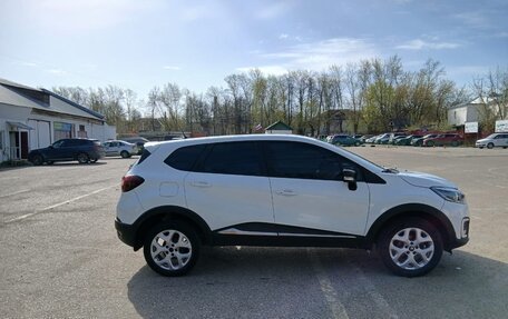 Renault Kaptur I рестайлинг, 2017 год, 1 300 000 рублей, 4 фотография