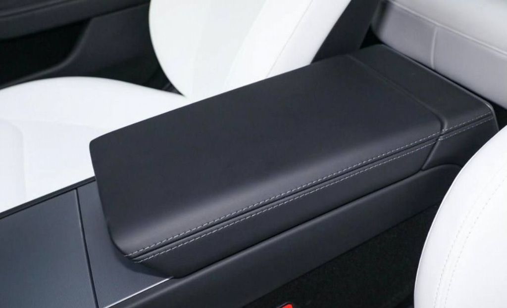 Tesla Model 3, 2025 год, 5 323 000 рублей, 31 фотография