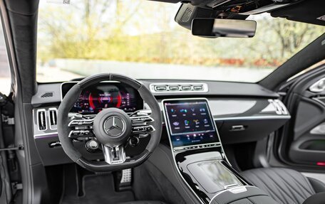 Mercedes-Benz S-Класс AMG, 2024 год, 29 000 000 рублей, 12 фотография